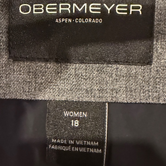 Obermeyer Women’s Tuscany II Insulated Ski Jacket - Picture 7 of 11